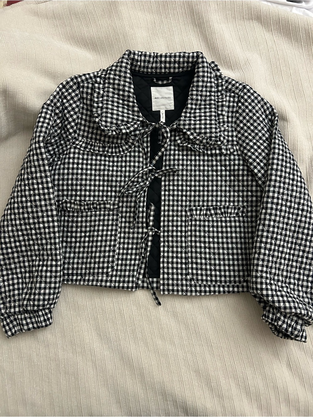 AVEC LES FILLES COAT